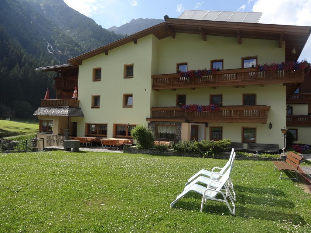 Koeflerhof Appartements Sankt Leonhard im Pitztal Bagian luar foto